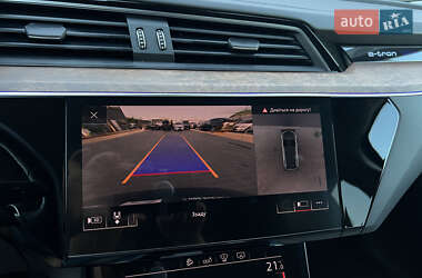 Внедорожник / Кроссовер Audi e-tron 2019 в 