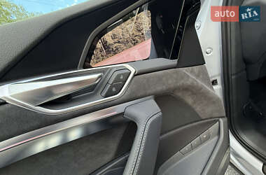 Внедорожник / Кроссовер Audi e-tron 2020 в 