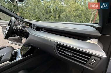 Внедорожник / Кроссовер Audi e-tron 2020 в 