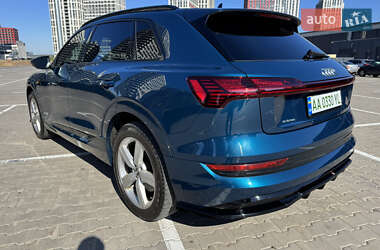 Внедорожник / Кроссовер Audi e-tron 2019 в 