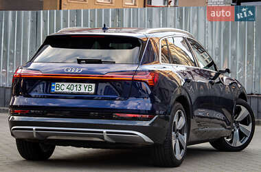 Внедорожник / Кроссовер Audi e-tron 2020 в 