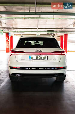 Внедорожник / Кроссовер Audi e-tron 2019 в 