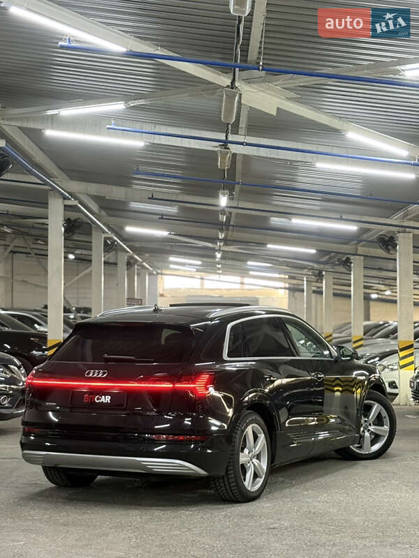Позашляховик / Кросовер Audi e-tron 2019 в Одесі