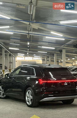 Внедорожник / Кроссовер Audi e-tron 2019 в 