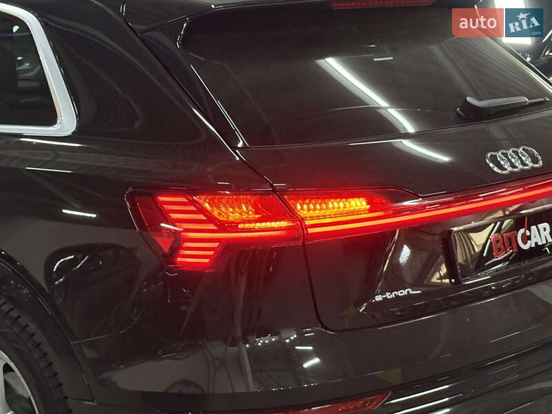 Позашляховик / Кросовер Audi e-tron 2019 в Одесі