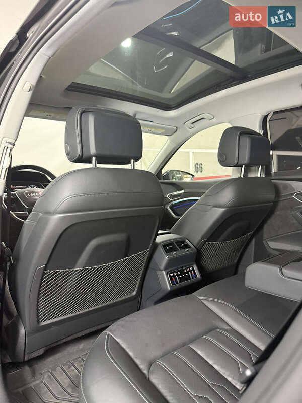 Позашляховик / Кросовер Audi e-tron 2019 в Одесі