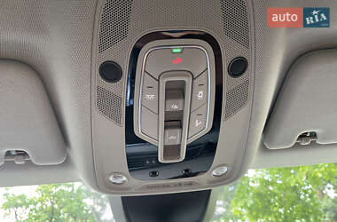 Внедорожник / Кроссовер Audi e-tron 2019 в 