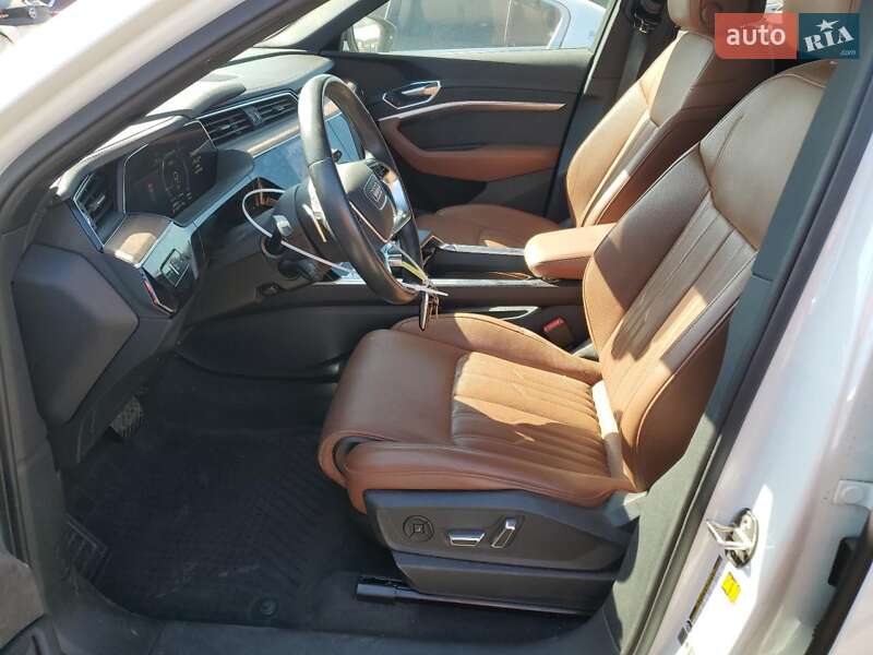 Внедорожник / Кроссовер Audi e-tron 2019 в Кропивницком