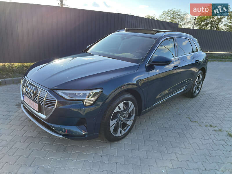 Внедорожник / Кроссовер Audi e-tron 2020 в Днепре