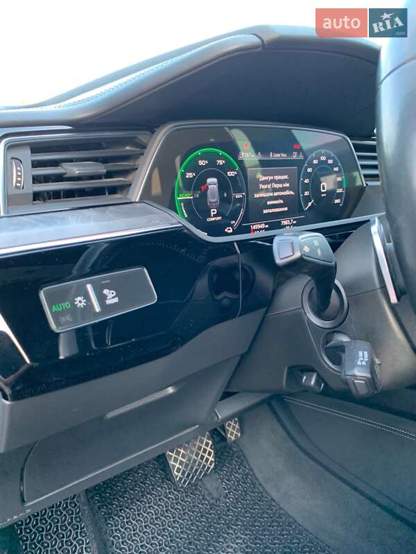 Внедорожник / Кроссовер Audi e-tron 2019 в Бучаче фото 37 Внедорожник / Кроссовер Audi e-tron 2019 в Бучаче
