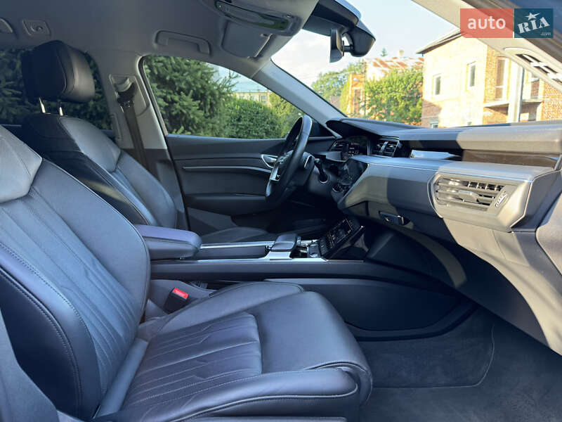 Внедорожник / Кроссовер Audi e-tron 2021 в Львове