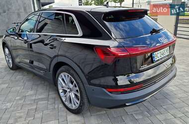 Внедорожник / Кроссовер Audi e-tron 2020 в 