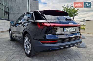 Внедорожник / Кроссовер Audi e-tron 2020 в 