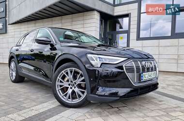 Внедорожник / Кроссовер Audi e-tron 2020 в 