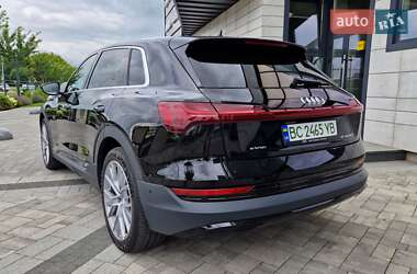 Внедорожник / Кроссовер Audi e-tron 2020 в 