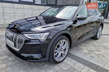 Внедорожник / Кроссовер Audi e-tron 2020 в 