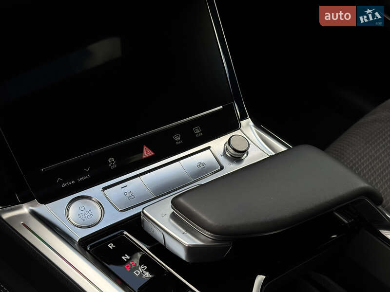Позашляховик / Кросовер Audi e-tron 2020 в Києві