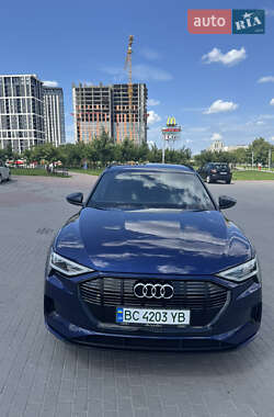Внедорожник / Кроссовер Audi e-tron 2019 в 
