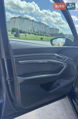 Внедорожник / Кроссовер Audi e-tron 2019 в 