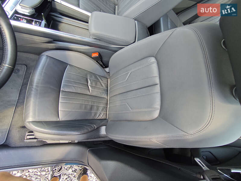 Позашляховик / Кросовер Audi e-tron 2020 в Києві