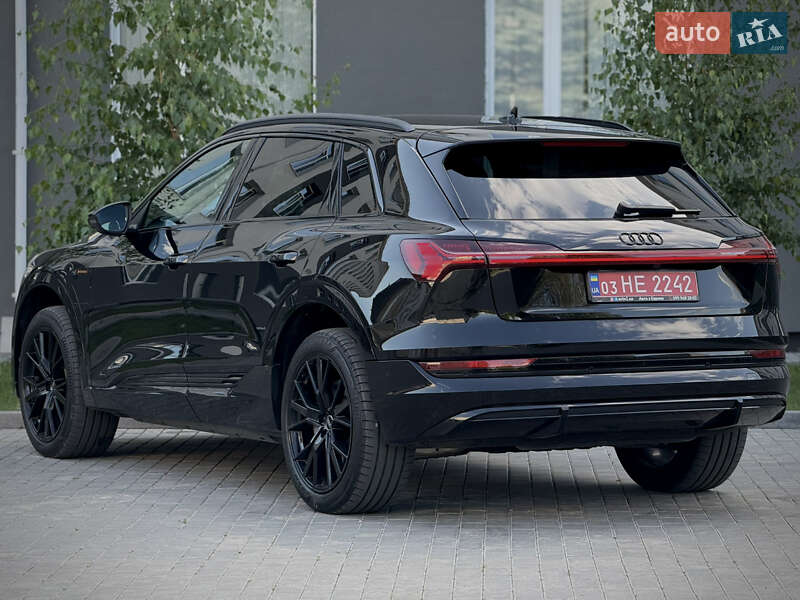 Внедорожник / Кроссовер Audi e-tron 2022 в Луцке