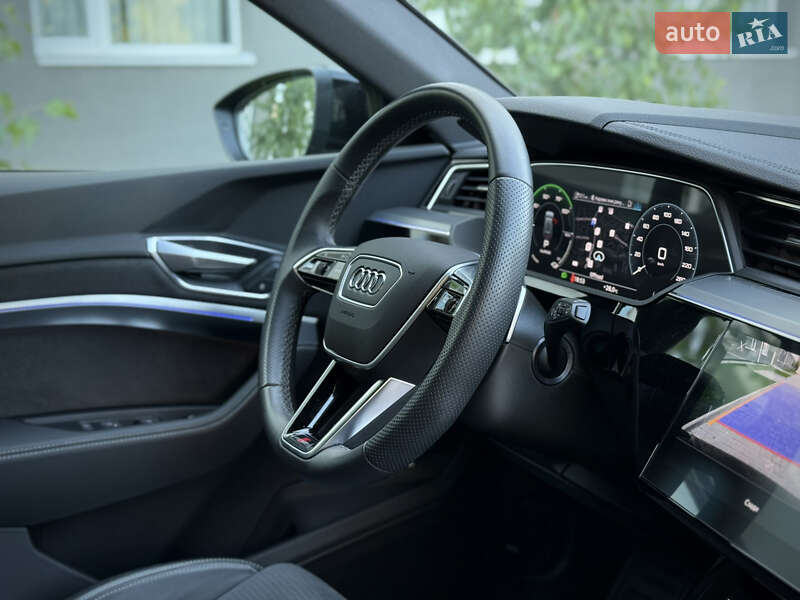 Внедорожник / Кроссовер Audi e-tron 2022 в Луцке