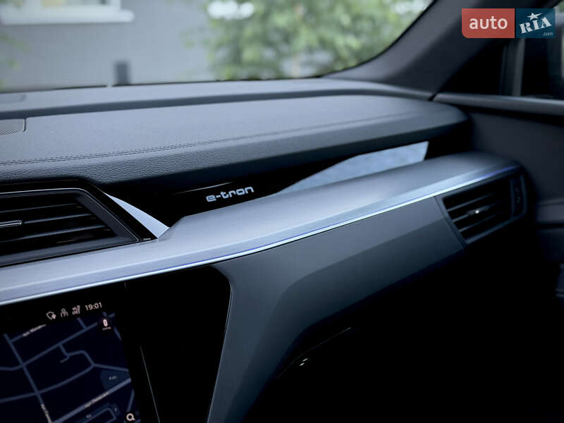 Внедорожник / Кроссовер Audi e-tron 2022 в Луцке