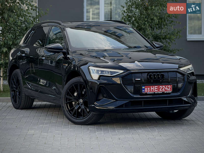 Позашляховик / Кросовер Audi e-tron 2022 в Луцьку