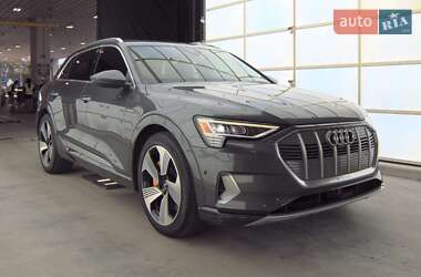 Внедорожник / Кроссовер Audi e-tron 2019 в 