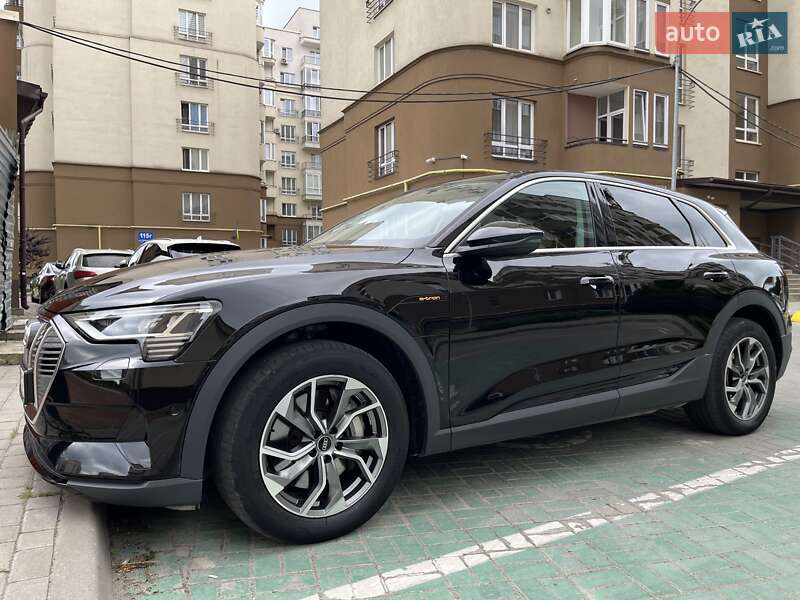 Внедорожник / Кроссовер Audi e-tron 2022 в Львове