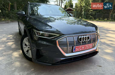 Внедорожник / Кроссовер Audi e-tron 2019 в 