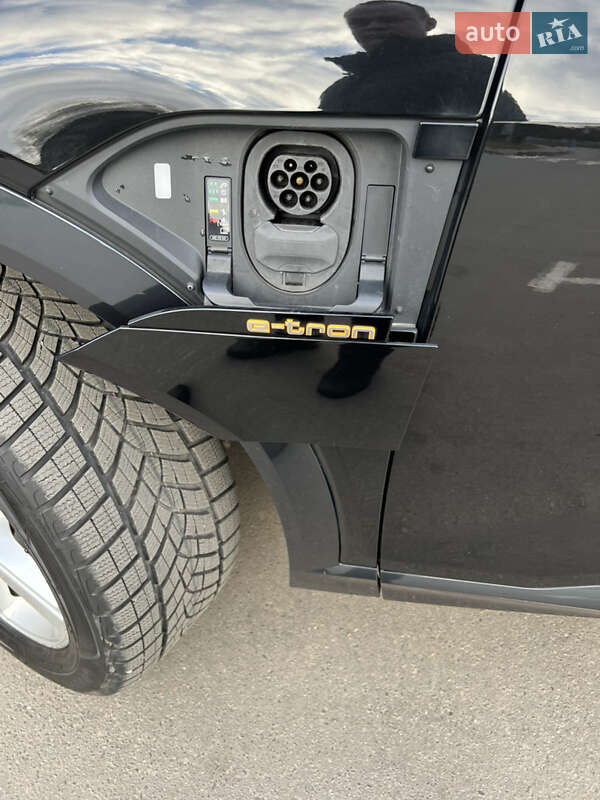 Внедорожник / Кроссовер Audi e-tron 2019 в Виннице