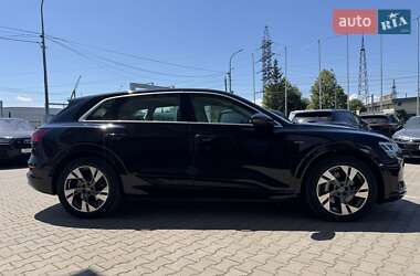 Внедорожник / Кроссовер Audi e-tron 2019 в 