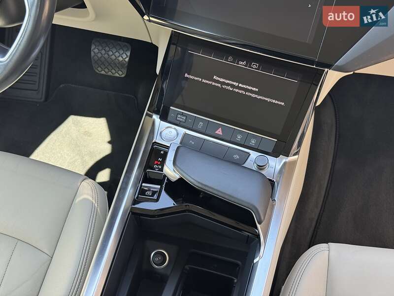 Позашляховик / Кросовер Audi e-tron 2019 в Чернівцях