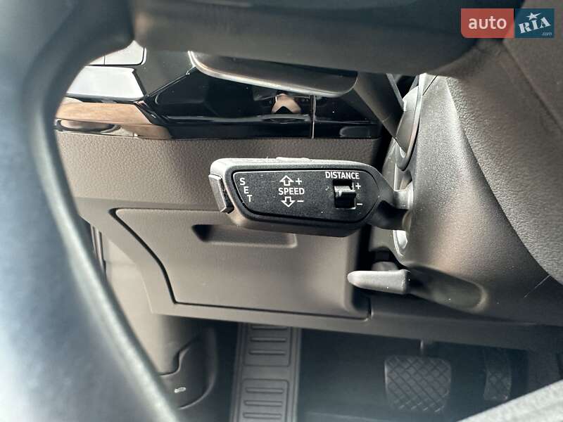 Внедорожник / Кроссовер Audi e-tron 2019 в Киеве