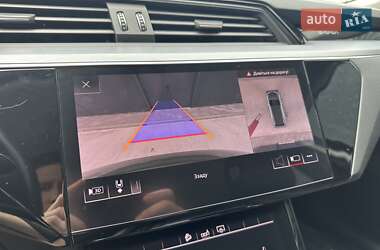Внедорожник / Кроссовер Audi e-tron 2019 в 