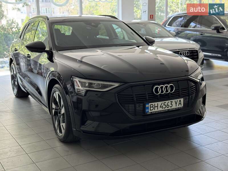 Audi e-tron 2021
