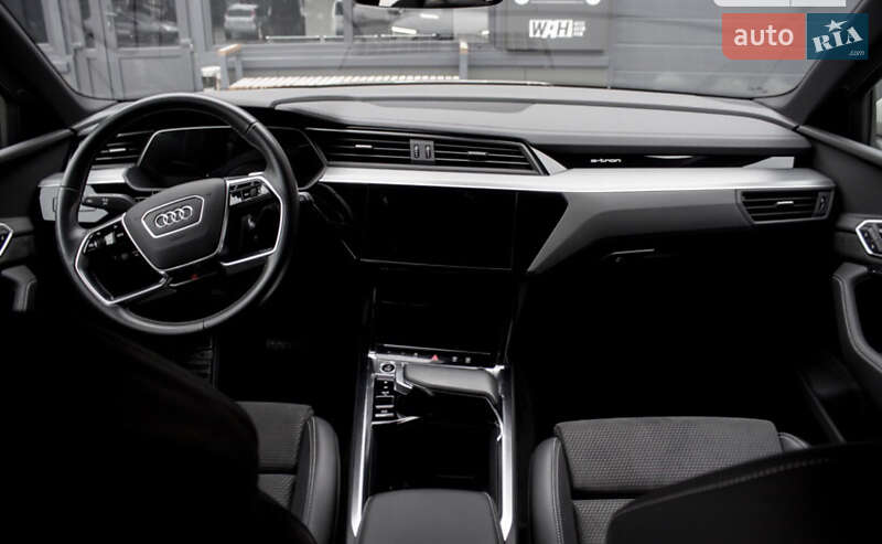 Позашляховик / Кросовер Audi e-tron 2021 в Шептицькому