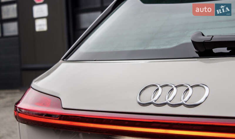 Позашляховик / Кросовер Audi e-tron 2021 в Шептицькому