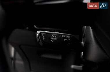 Внедорожник / Кроссовер Audi e-tron 2021 в 