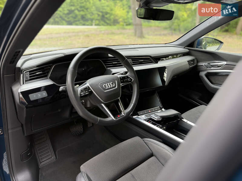 Внедорожник / Кроссовер Audi e-tron 2019 в Ровно