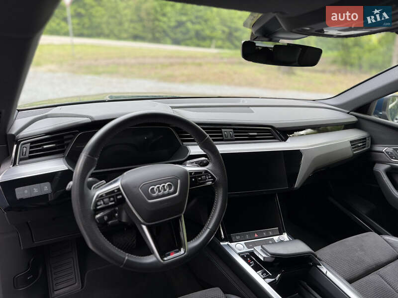 Внедорожник / Кроссовер Audi e-tron 2019 в Ровно