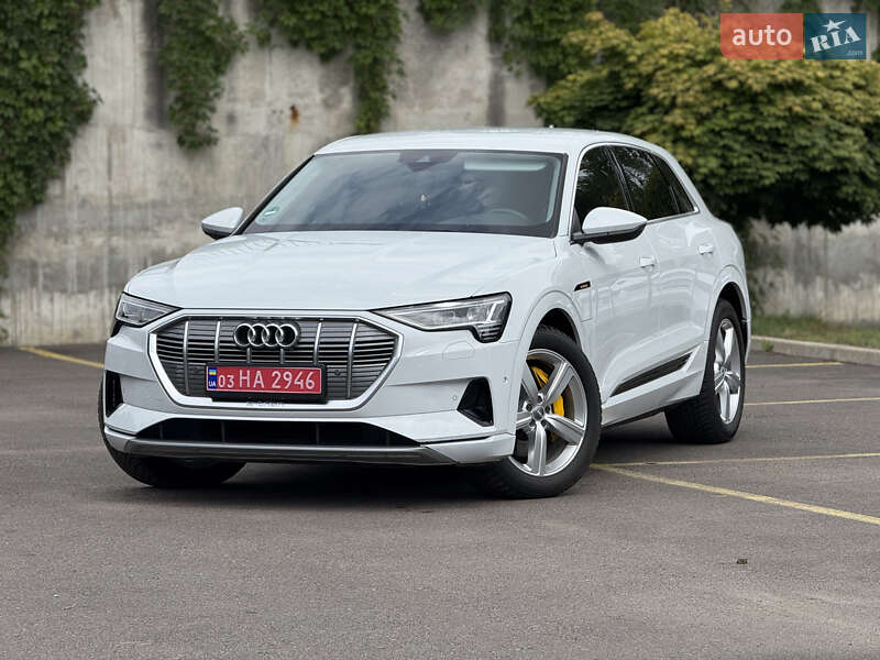 Внедорожник / Кроссовер Audi e-tron 2021 в Ровно