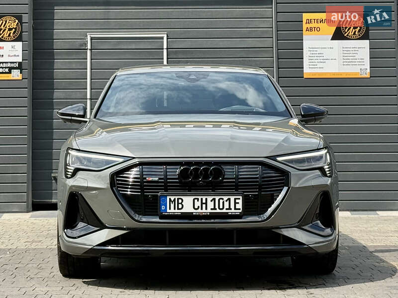 Внедорожник / Кроссовер Audi e-tron 2022 в Мукачево