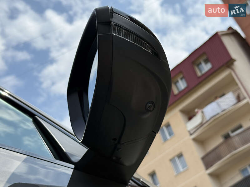 Внедорожник / Кроссовер Audi e-tron 2022 в Мукачево