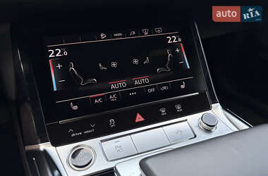 Внедорожник / Кроссовер Audi e-tron 2022 в 