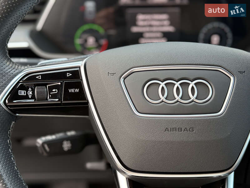 Внедорожник / Кроссовер Audi e-tron 2022 в Мукачево