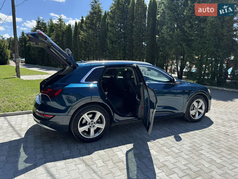 Внедорожник / Кроссовер Audi e-tron 2021 в Львове