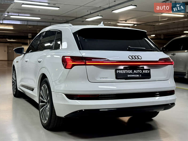 Внедорожник / Кроссовер Audi e-tron 2019 в Киеве
