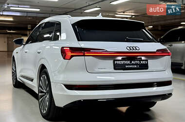 Внедорожник / Кроссовер Audi e-tron 2019 в 